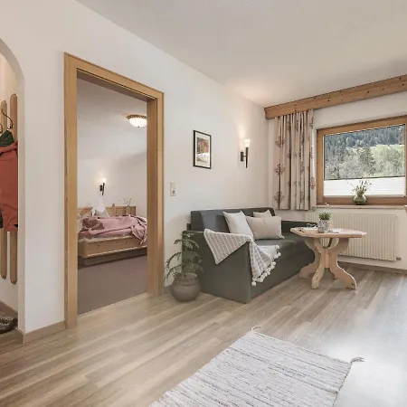 Brueckenhof Apartment
